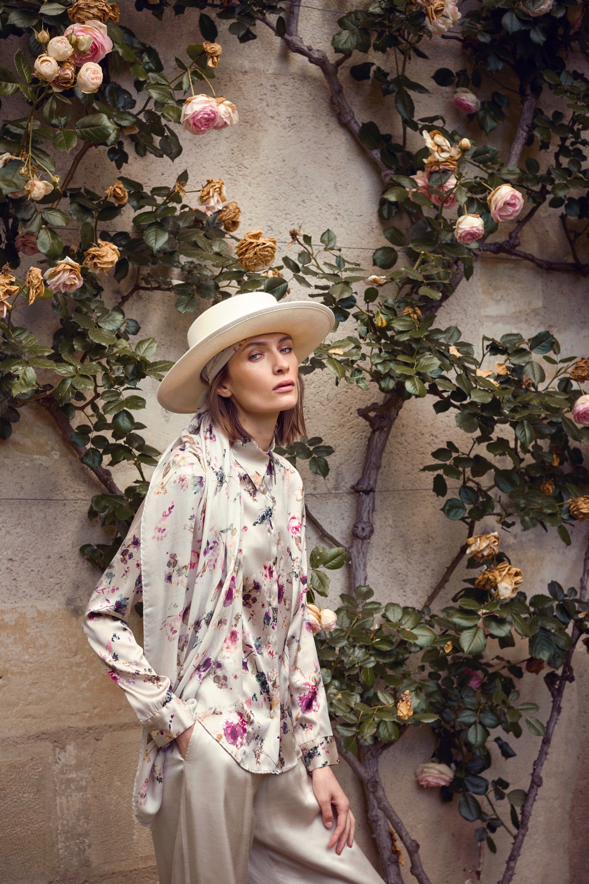 FLORAL PRINT CASHMERE SCARF CAMILA - ACCESSOIRES - SCAPA FASHION - SCAPA OFFICIAL