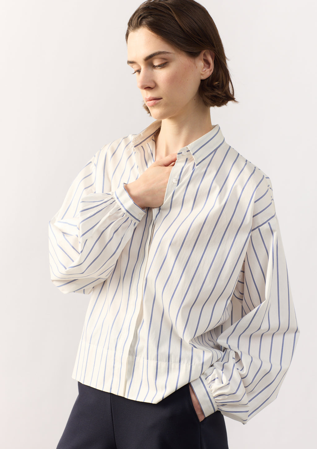 SHIRT ALMOND - NAVY
