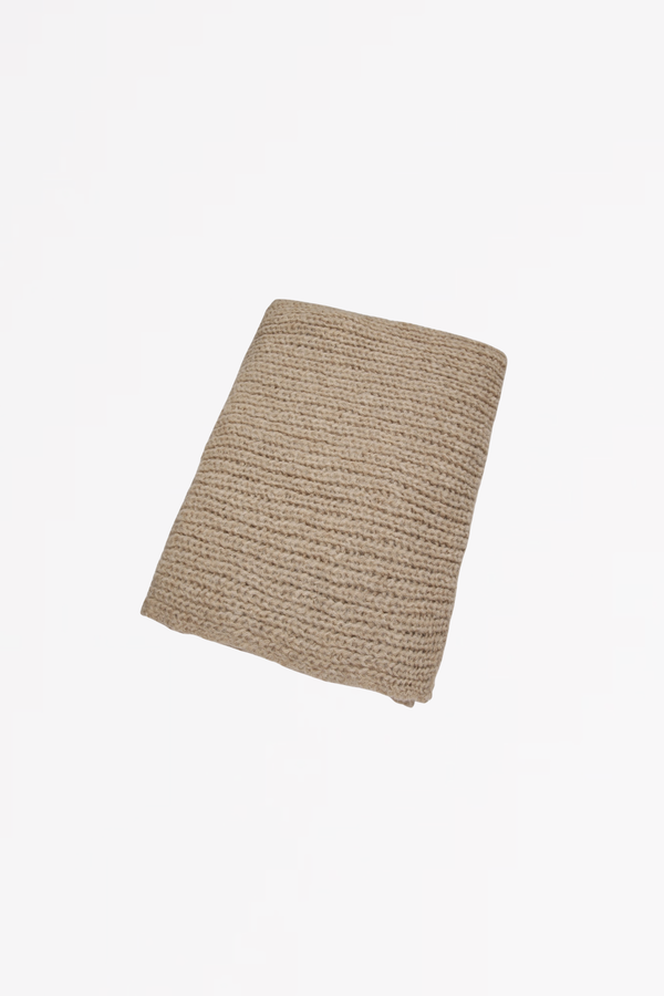 Lulu - handknitted plaid  - oatmeal