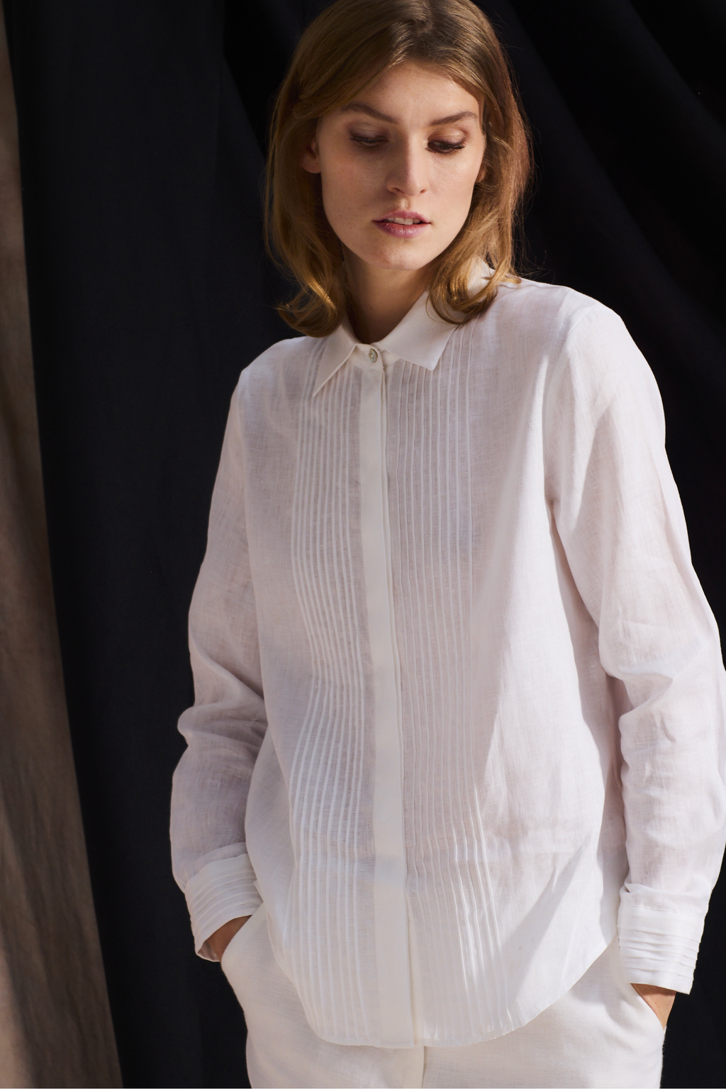 FINE LINEN PLEATED SHIRT FLORENCE - SHIRTS - SCAPA FASHION - SCAPA OFFICIAL