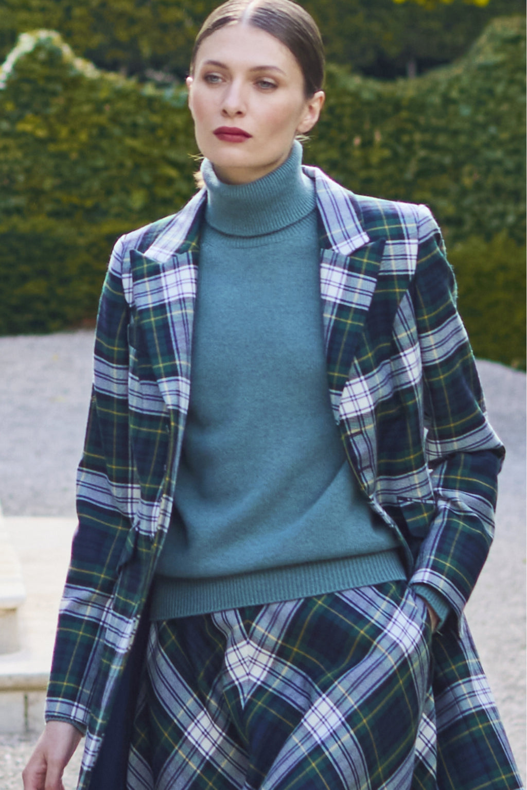 WOOL TRADITIONAL TARTAN SINGLE-BREASTED JACKET MANUELA - JACKETS - SCAPA FASHION - SCAPA OFFICIAL