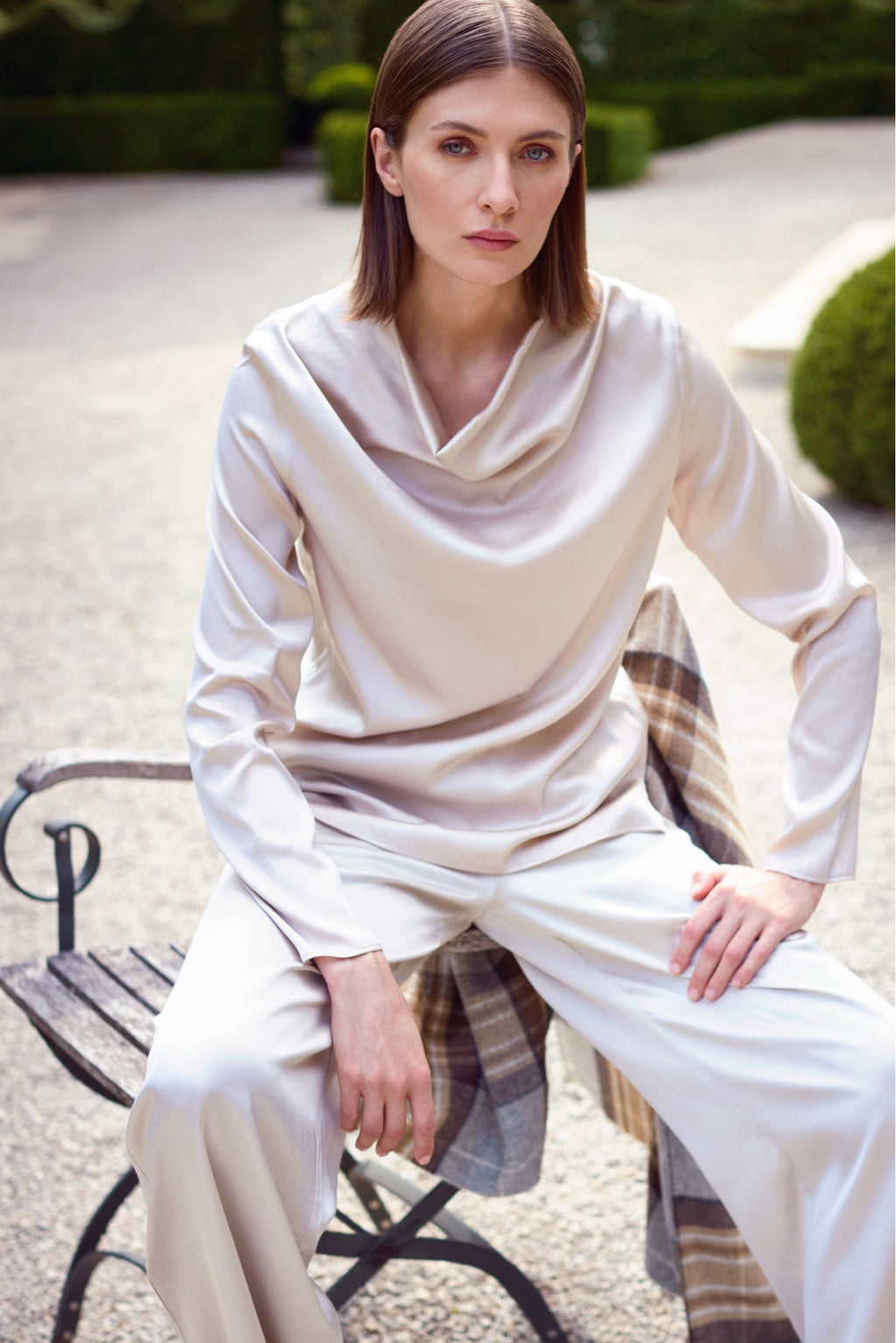 ITALIAN SATIN WIDE-LEG TROUSER BEVERLY - TROUSERS - SCAPA FASHION - SCAPA OFFICIAL