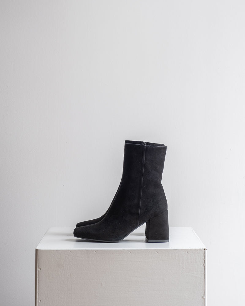 SUEDE ANKLE BOOTS SACHA - SHOES - SCAPA FASHION - SCAPA OFFICIAL