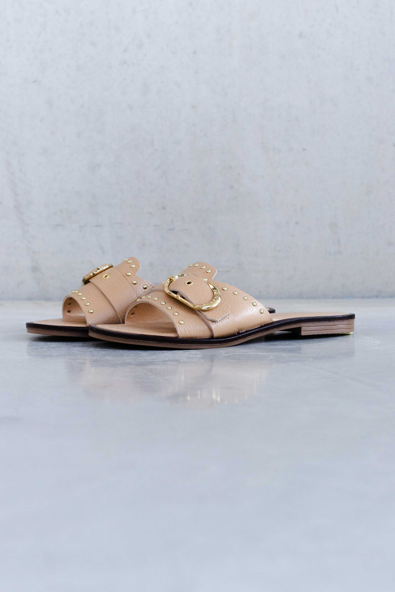 LEATHER SLIPPER WITH BUCCLE AND STUD DETAIL - WHITE AND SAND - SHOES - SCAPA FASHION - SCAPA OFFICIAL