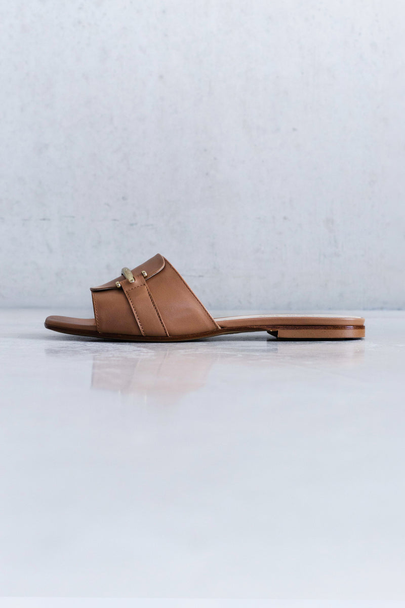 LEATHER SLIPPER WITH FINE BUCKLE - SHOES - SCAPA FASHION - SCAPA OFFICIAL