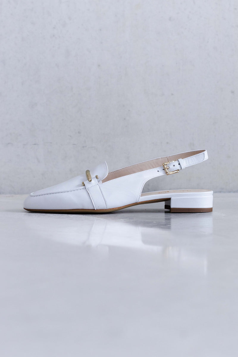 LEATHER SLINGBACK WITH FINE GOLDEN BUCKLE - SHOES - SCAPA FASHION - SCAPA OFFICIAL