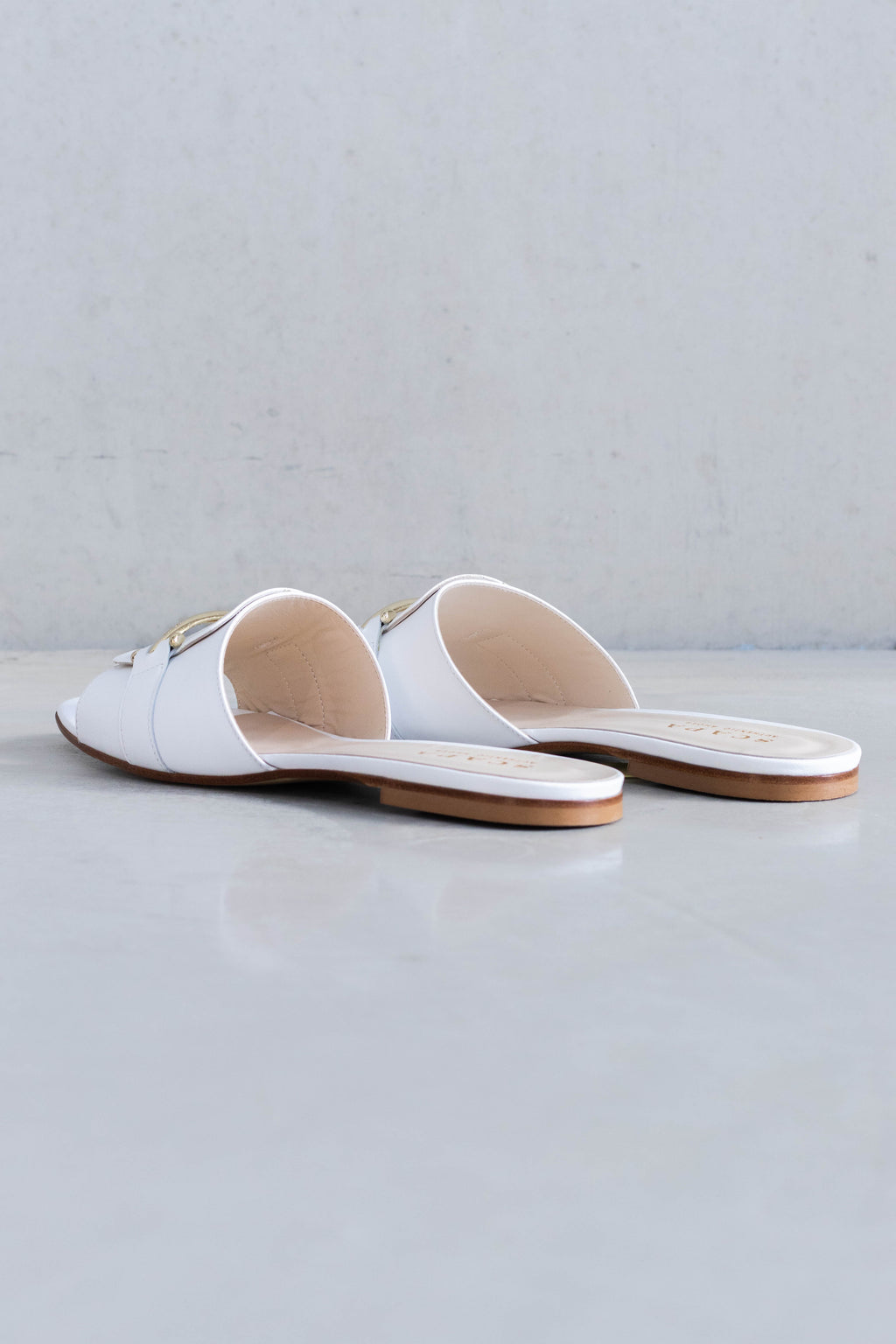 LEATHER SLIPPER WITH FINE BUCKLE - SHOES - SCAPA FASHION - SCAPA OFFICIAL