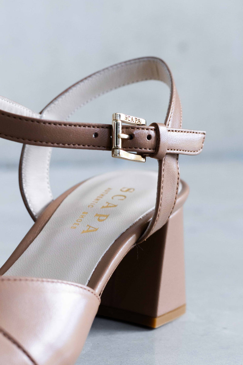 LEATHER HEEL SANDAL WITH FINE BUCKLE - WHITE /SAND - SHOES - SCAPA FASHION - SCAPA OFFICIAL
