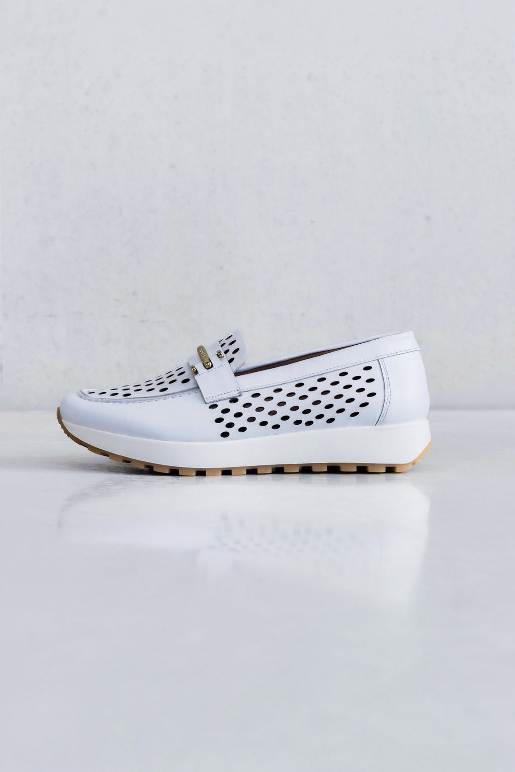 PUNCTURED LEATHER MOCCASIN - WHITE - SHOES - SCAPA FASHION - SCAPA OFFICIAL