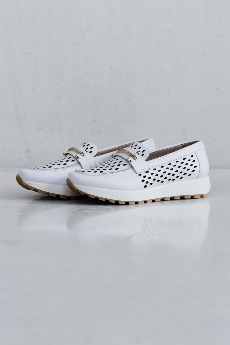 PUNCTURED LEATHER MOCCASIN - WHITE - SHOES - SCAPA FASHION - SCAPA OFFICIAL