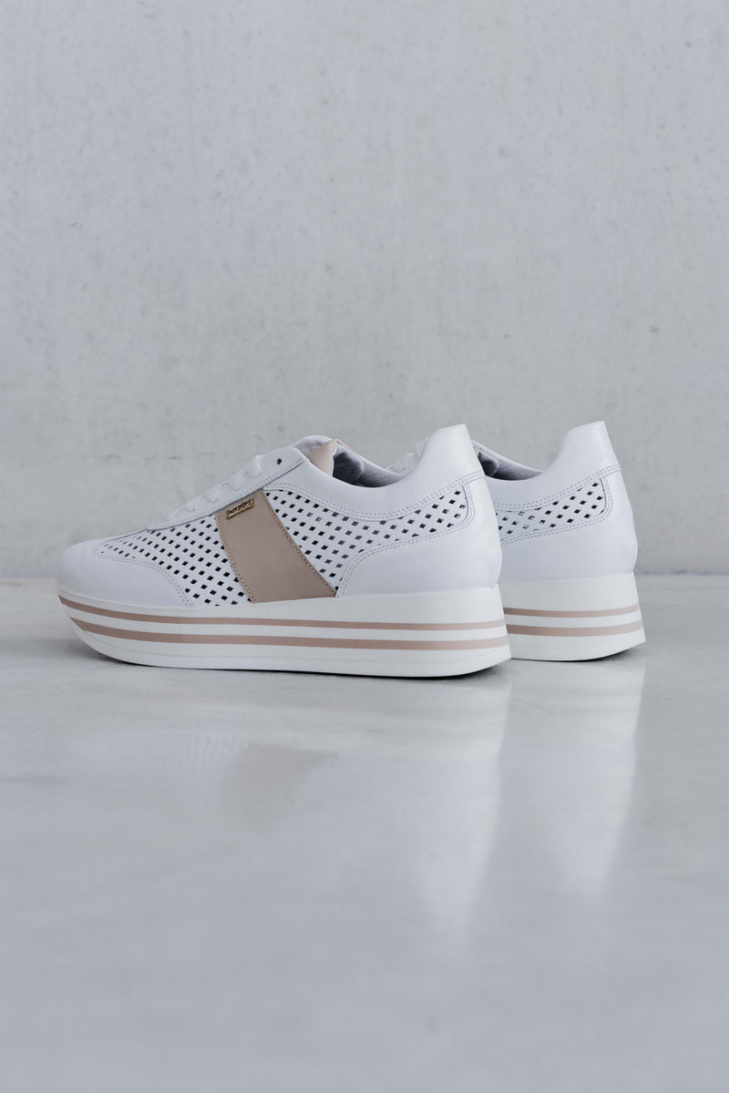 PUNCTURED SNEAKER - SHOES - SCAPA FASHION - SCAPA OFFICIAL