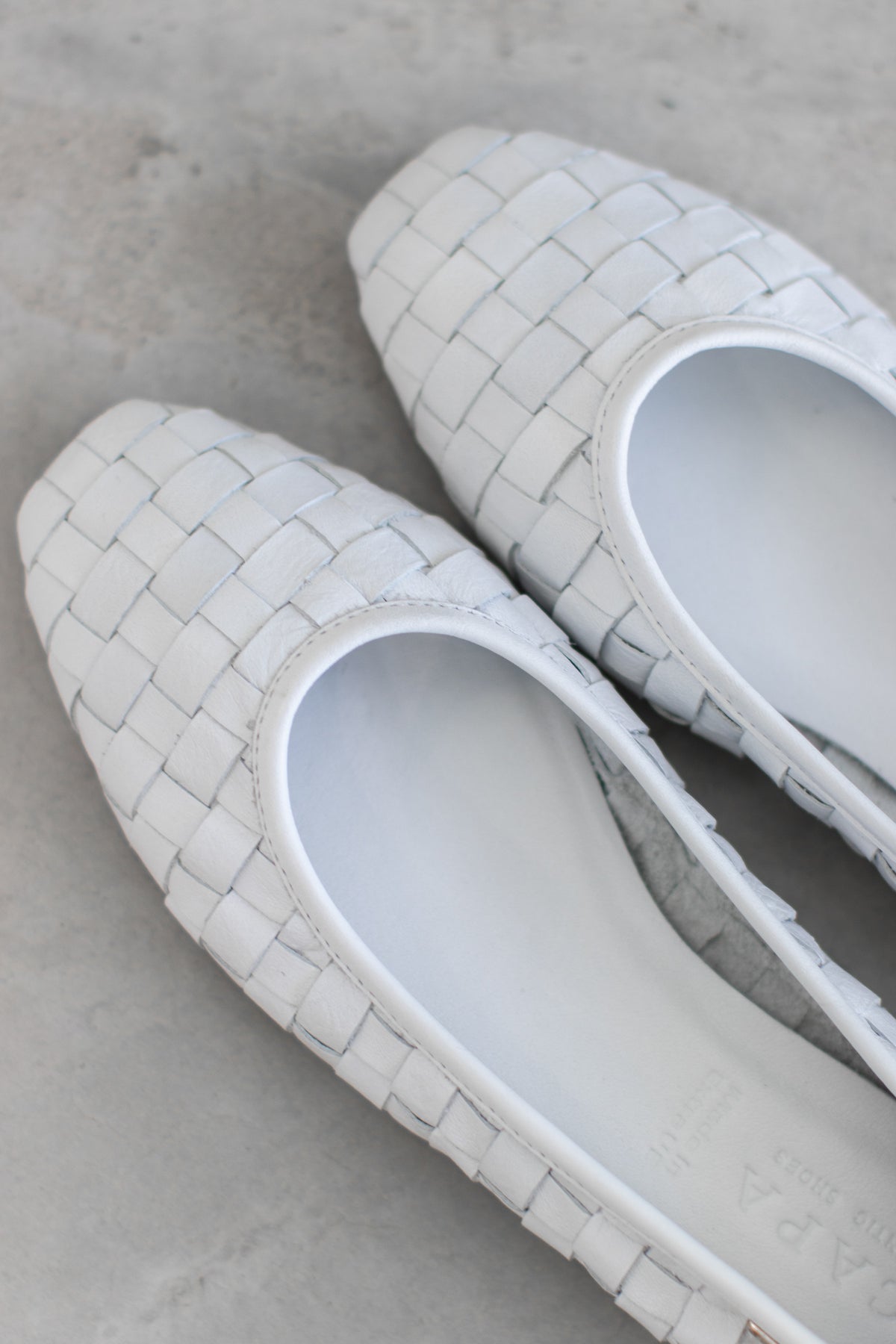FULL WOVEN LEATHER BALLERINA - WHITE/NAVY/COGNAC - SHOES - SCAPA FASHION - SCAPA OFFICIAL