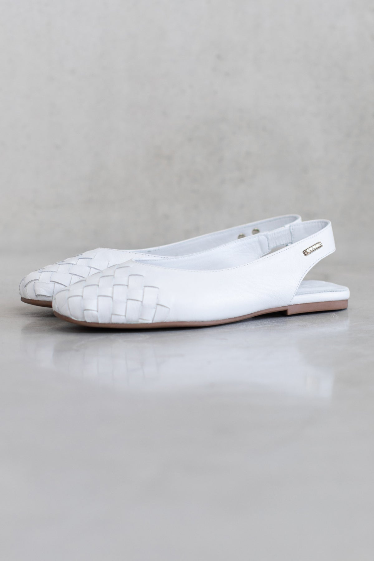 SLINGBACK BALLERINA - WHITE AND LIGHT BEIGE - SHOES - SCAPA FASHION - SCAPA OFFICIAL