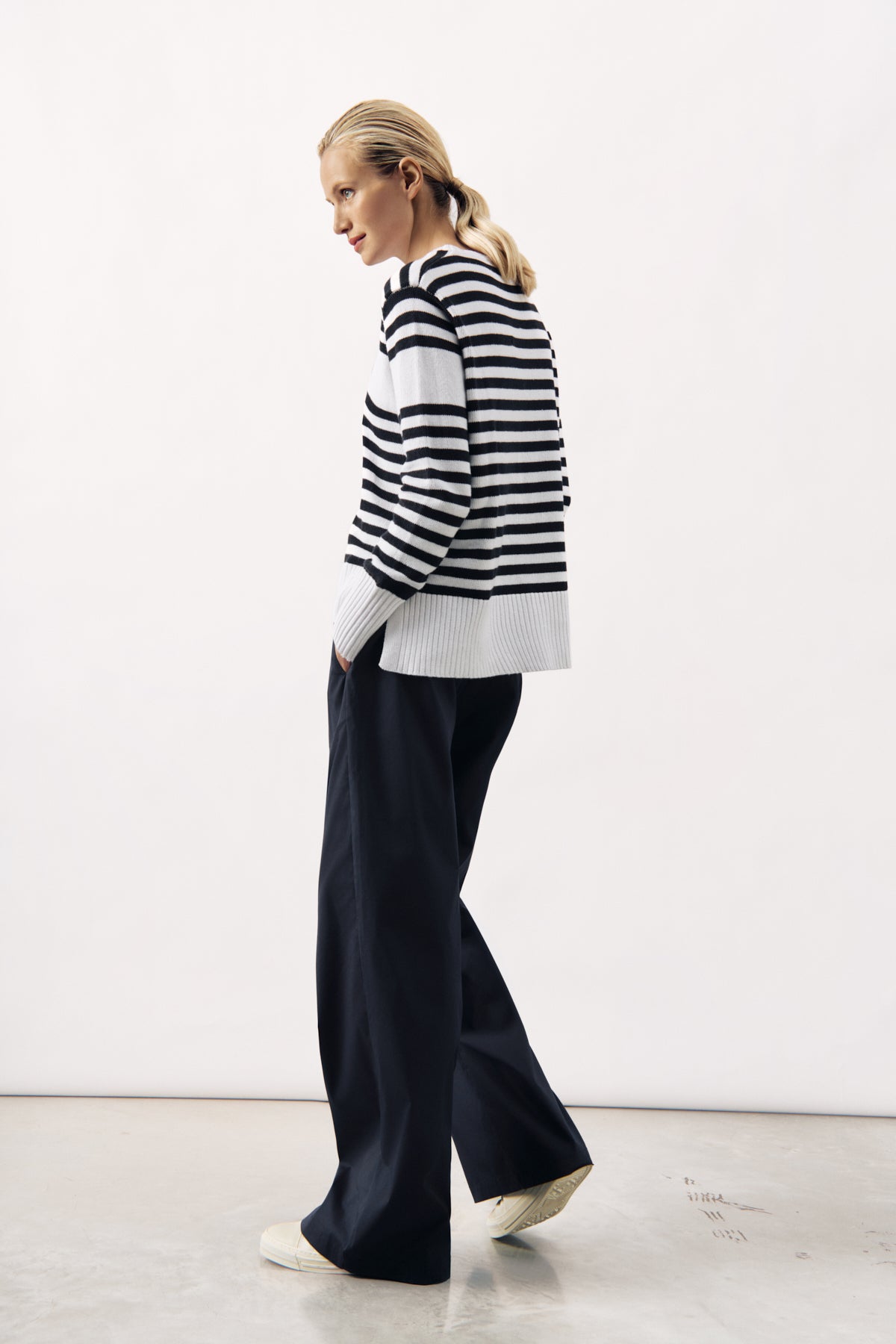 STRIPED KNIT SWEATER PULL ISLAND - NAVY - PULLS - SCAPA FASHION - SCAPA OFFICIAL
