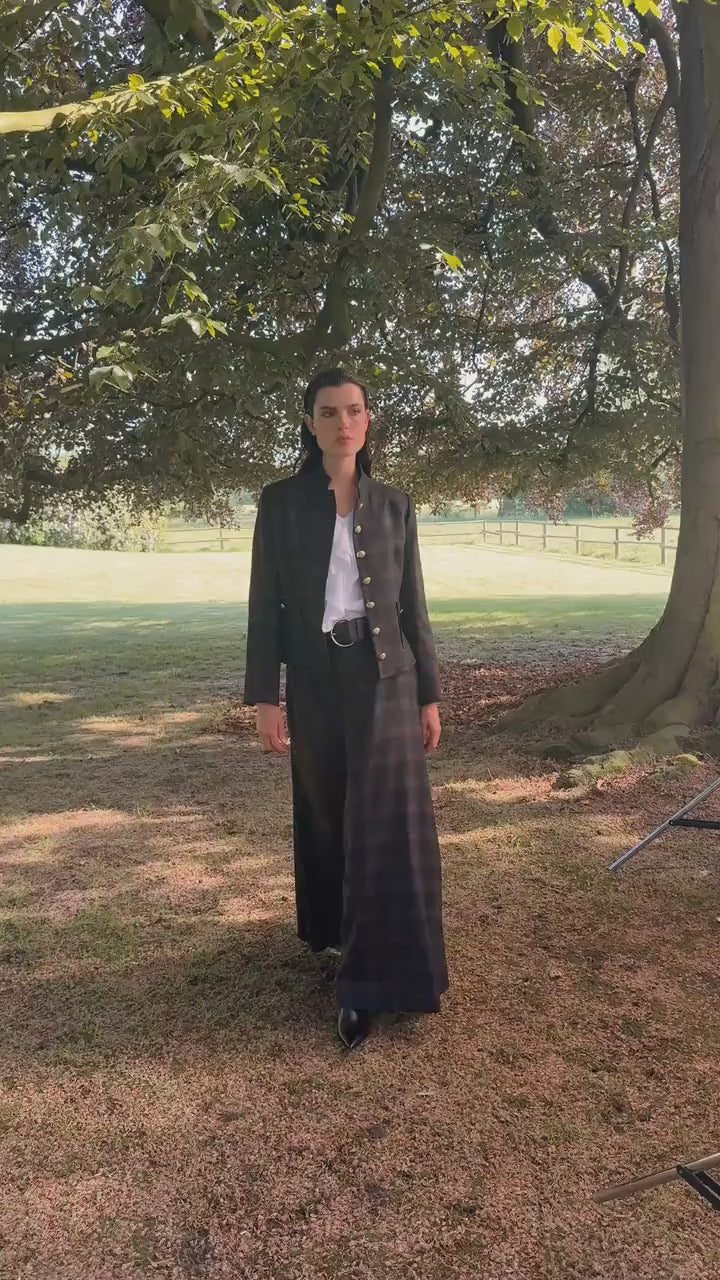 SCAPA AW26/27 silhouet S15-15